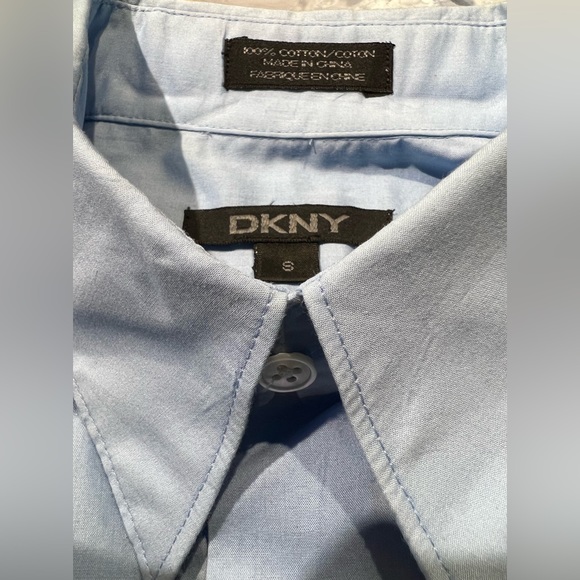 DKNY button down shirt with bird detail; size small. - Picture 4 of 4